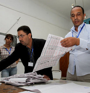 Tunus seçimleri demokrasinin zaferi