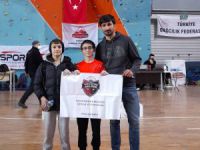 Van Büyükşehir Belediyesinin sporcuları Türkiye şampiyonasına katılmaya hak kazandı