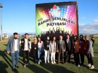 Ağrı Valisi Dr. Varol ile AİÇÜ Rektörü Prof. Dr. Karabulut öğrencilerle bir araya geldi