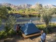 Munzur Çayı'nın kıyısında çadır kampı keyfi