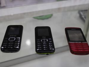 Depremler, tuşlu telefonlara rağbeti artırdı