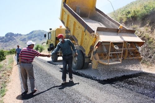 Düzgün Baba Yolu Asfaltlandı galerisi resim 2