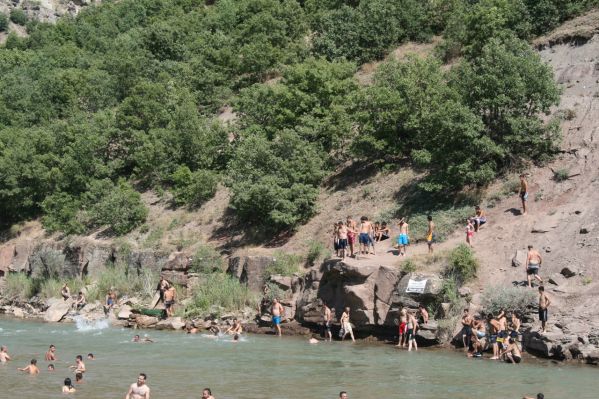 Tunceli’de plaj zamanı galerisi resim 2