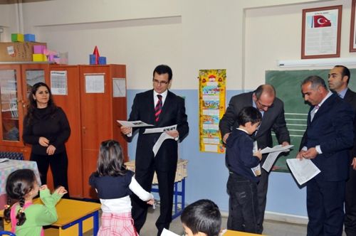 ÖĞRENCİLERİN KARNE HEYECANI galerisi resim 3