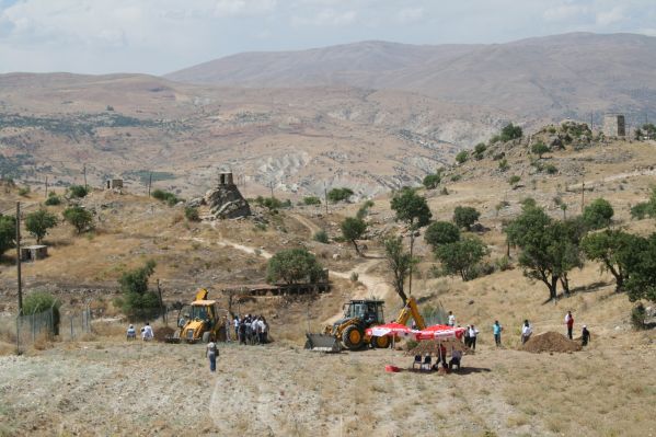 Toplu mezar kazısında ilk kemiklere ulaşıldı galerisi resim 3