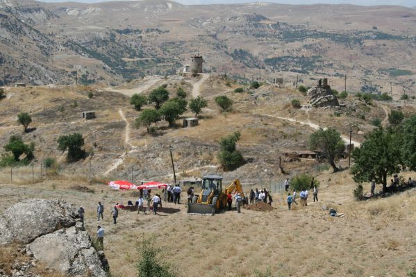 Çemişgezek'te 7 kişiye ait kemikler bulundu galerisi resim 3