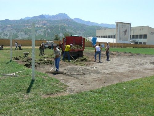 TUNCELİ STADI ZEMİNİ YENİLENİYOR galerisi resim 4