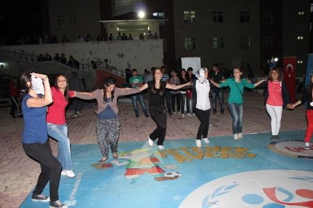 Gençlik Haftası Etkinlikleri Devam Ediyor galerisi resim 1