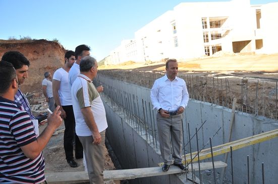 Vali Güner, Üniversite Yerleşkesini Gezdi galerisi resim 4