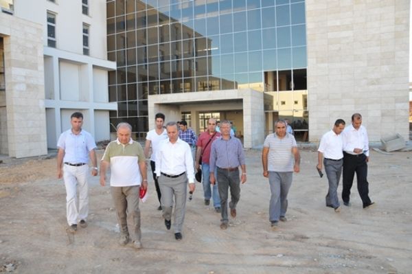 Vali Güner, Üniversite Yerleşkesini Gezdi galerisi resim 6