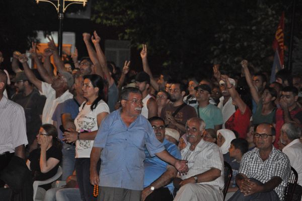 Kamer Genç ve Hüseyin Aygün’e protesto galerisi resim 2