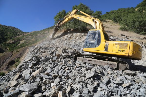 Tunceli'de Yol Yapım Çalışmaları galerisi resim 2