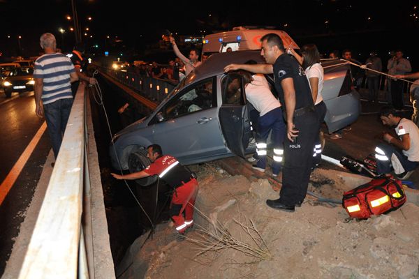 Tunceli'de trafik kazası 1 ölü, 1 yaralı galerisi resim 3