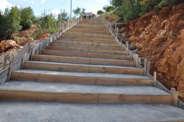 YOL YAPIM VE BAKIM ÇALIŞMALARI SÜRÜYOR galerisi resim 2