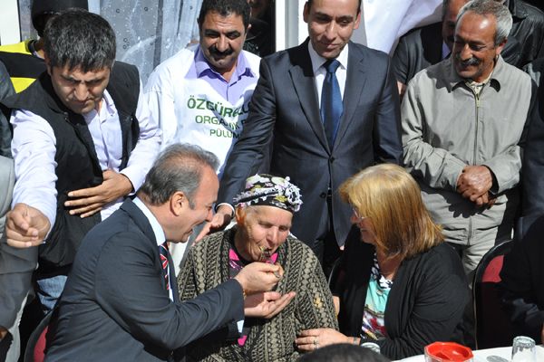 Tunceli Valisi'nden Cemevlerine destek açıklaması galerisi resim 4