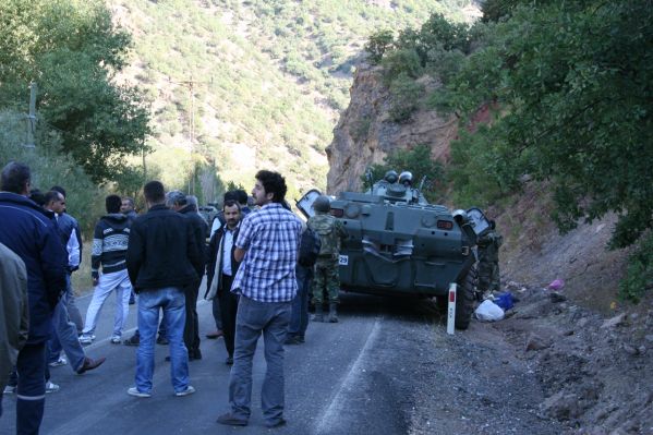 Karayolu, 24 saat sonra açıldı galerisi resim 1