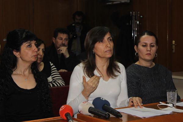 Tunceli'de Kadın Garson Tartışması Büyüyor galerisi resim 1