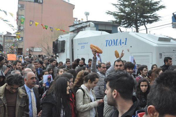 Tunceli'de Liseliler Berkin Elvan için yürüdü galerisi resim 2