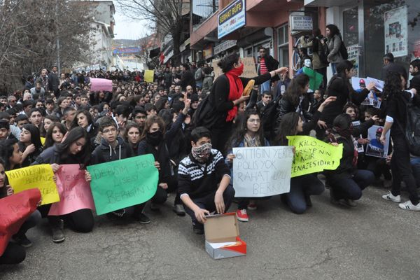 Tunceli'de Liseliler Berkin Elvan için yürüdü galerisi resim 5