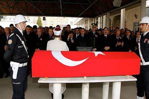 Hayatını kaybeden Polis, Son Yolculuğuna Uğurlandı galerisi resim 2