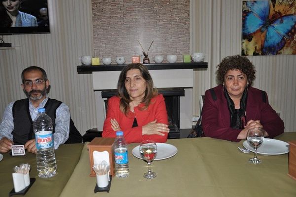 Belediye Başkanı Şahin'den Gazetecilere Plaket galerisi resim 2