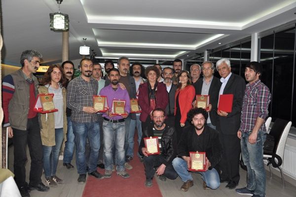 Belediye Başkanı Şahin'den Gazetecilere Plaket galerisi resim 4