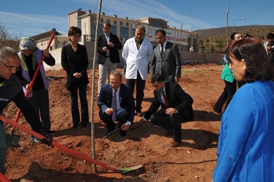 Tunceli'de ağaçlandırma çalışmaları başladı galerisi resim 1