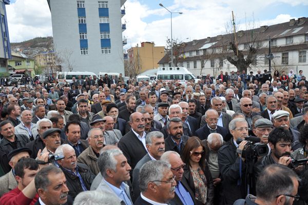 Kılıçdaroğlu'na Yumruklu Saldırı Tunceli'de Protes galerisi resim 1