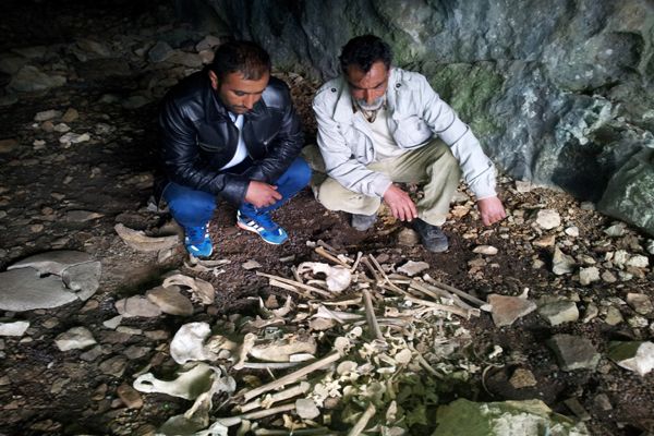 Mezarlarını Bulamadılar, Kemiklerine Mum Yaktılar galerisi resim 1