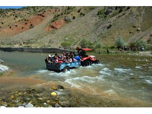 Tunceli'de Doğa Gezileri Sürüyor