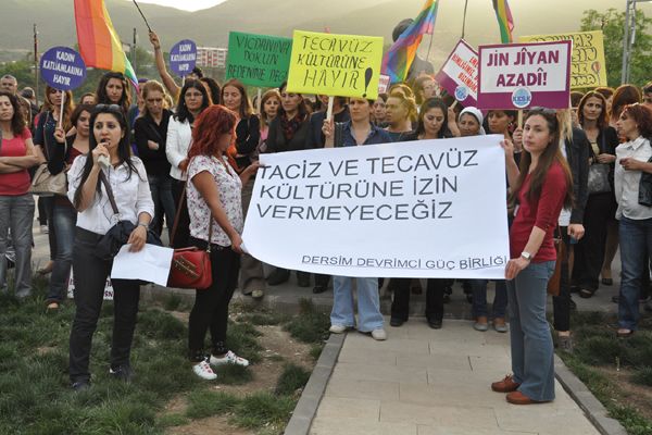 Taciz, şiddet ve tecavüz protestosu galerisi resim 1