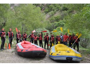 Munzur’da Rafting Heyecanı