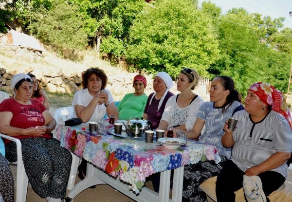 Özgür Kadın Toplantıları Sürüyor galerisi resim 1