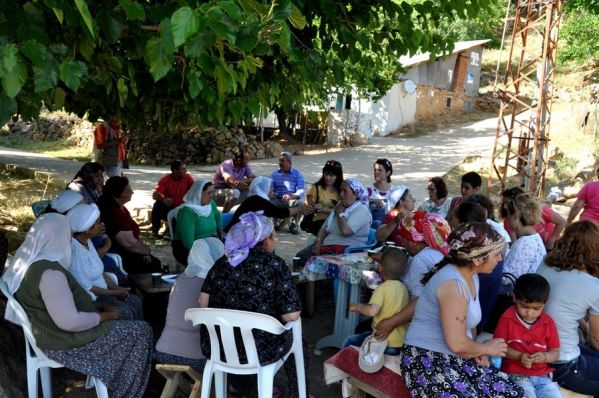 Özgür Kadın Toplantıları Sürüyor galerisi resim 2