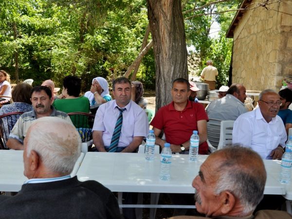 Bul, Cem Evi Törenine Katıldı galerisi resim 2