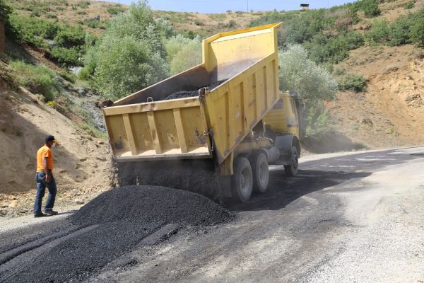 Salkımözü yolunda asfalt çalışması galerisi resim 2