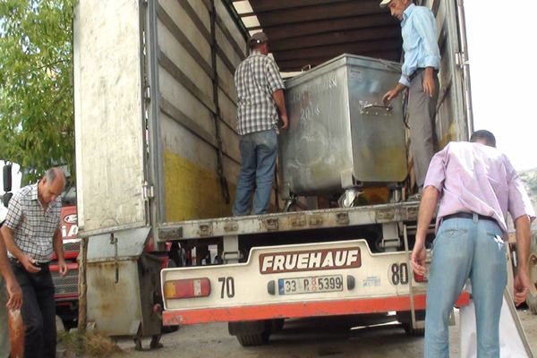 Hozat Belediyesine Malzeme Yardımı galerisi resim 3