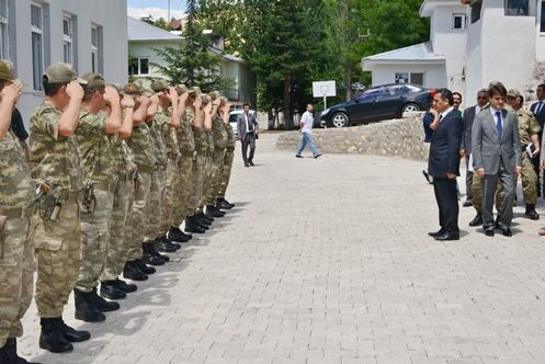 Vali Kaymak, Hozat İlçesini ziyaret etti galerisi resim 4