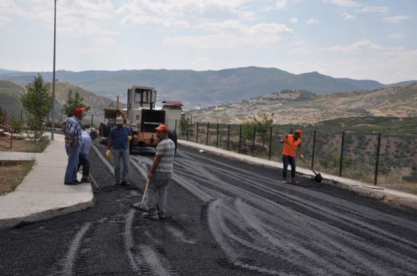 Asfaltlama Çalışması Sürüyor galerisi resim 3