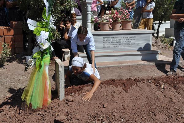 Asansör kazasında ölen İşçi, toprağa verildi galerisi resim 7