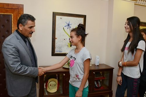 Sporcular, Vali Osman Kaymak’ı ziyaret etti galerisi resim 2