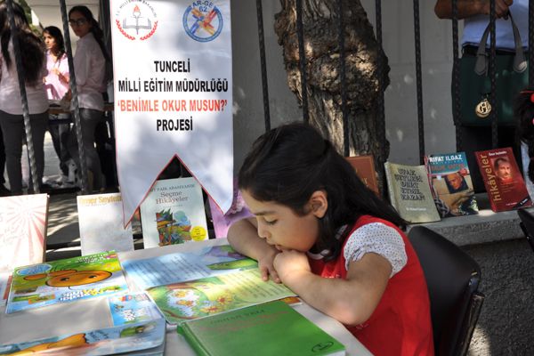 Tunceli'de Kitap Okuma Etkinliği galerisi resim 1