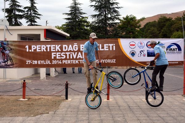 Pertek'teki Dağ Bisikleti Festivali sona erdi galerisi resim 1