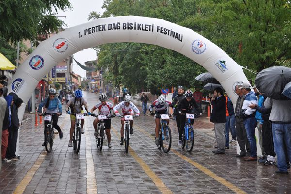 Pertek'teki Dağ Bisikleti Festivali sona erdi galerisi resim 11