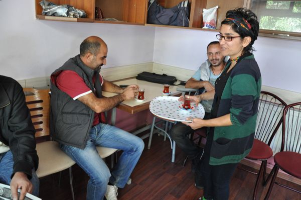 Tunceli'de "ana-kız kahvehanesi" ilgi görüyor galerisi resim 1