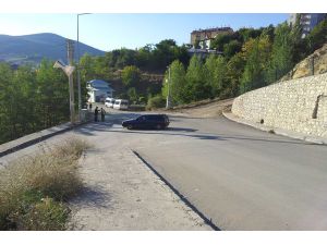 Kavşak aynası olmayan yol, kazalara yol açıyor!