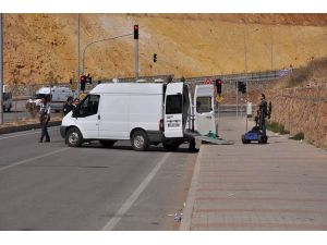 Tunceli'de Şüpheli Çanta Fünyeyle Patlatıldı