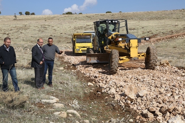 Tuncelili Kumru teyze için mezraya yol yapıldı galerisi resim 4