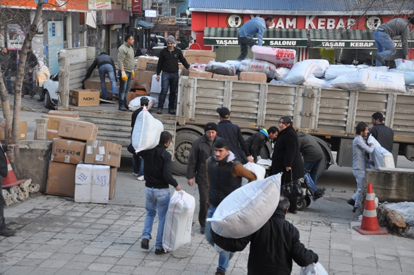 Kobane ve Rojava’ya yardımlar sürüyor galerisi resim 1