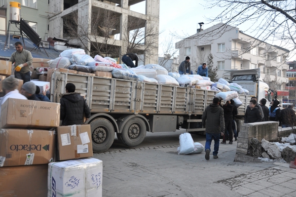 Kobane ve Rojava’ya yardımlar sürüyor galerisi resim 3